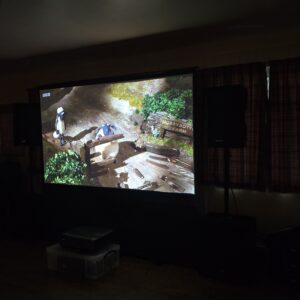 Indoor Cinema Package – Pro 4K – 100″